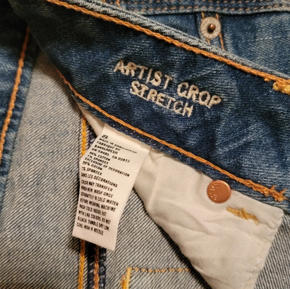 American Eagle Artist Crop Jeans with Stretch - Picture 3 of 3
